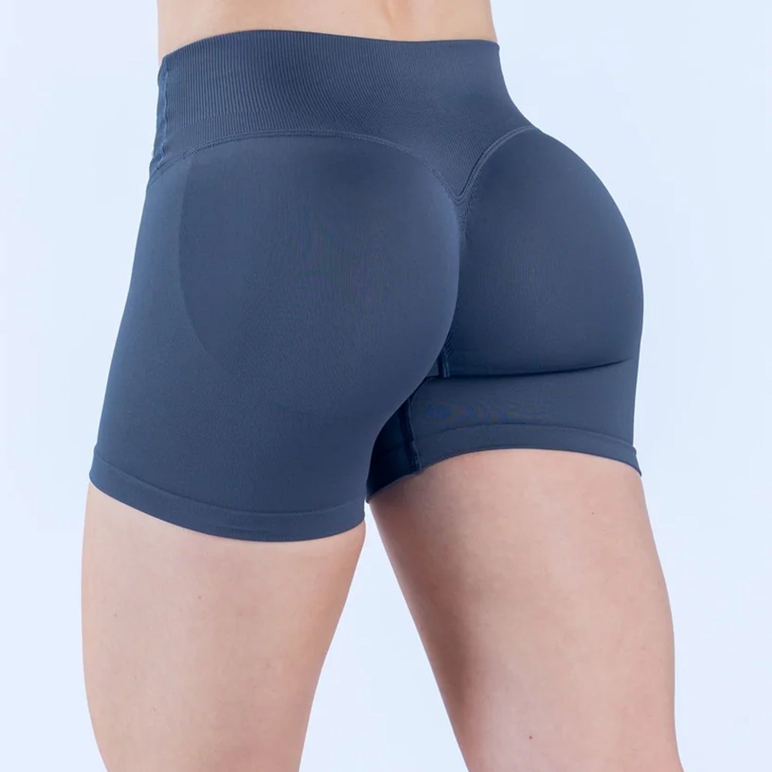 Seamless Knitted Womens Yoga Fitness Sports Three-Quarter Shorts