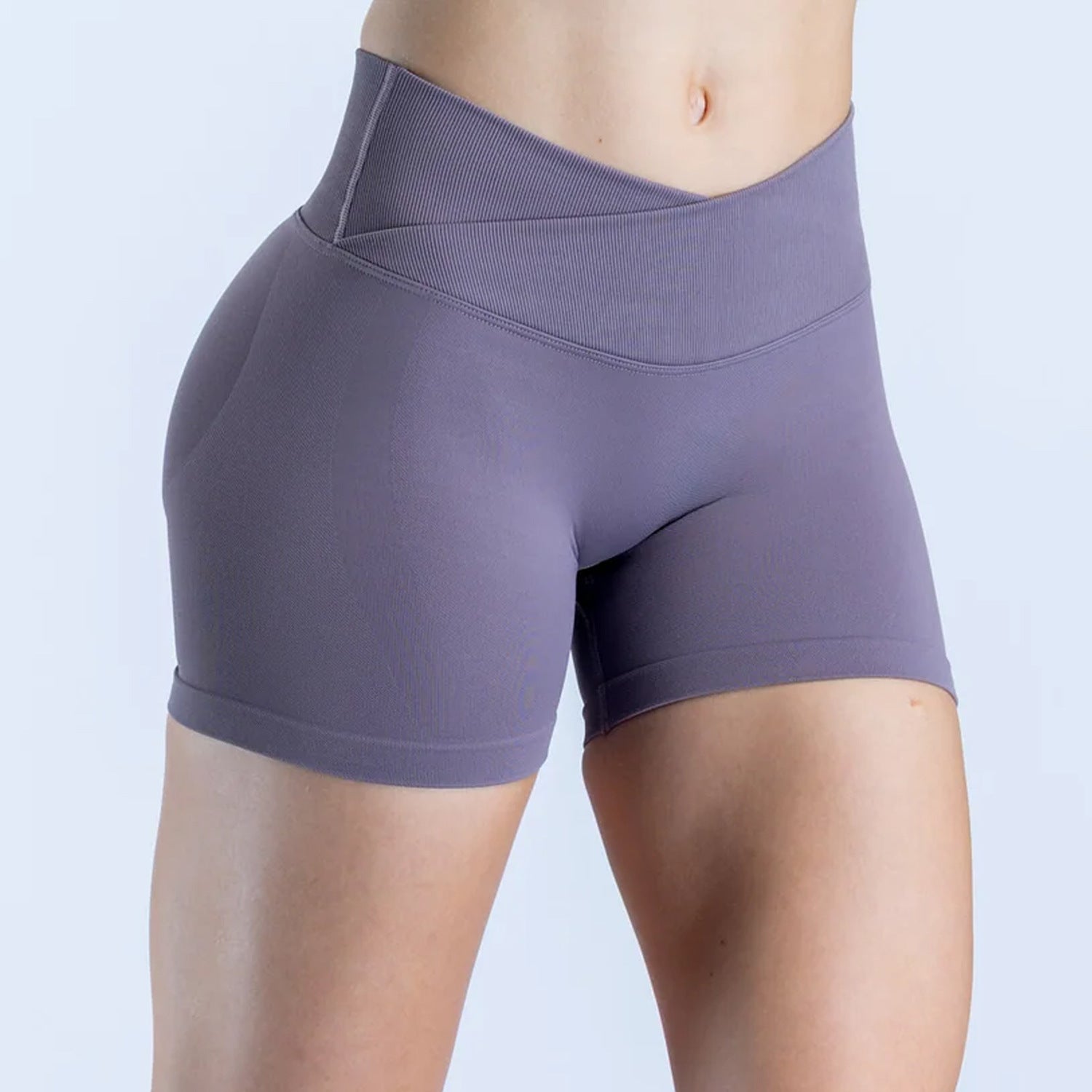 Seamless Knitted Womens Yoga Fitness Sports Three-Quarter Shorts
